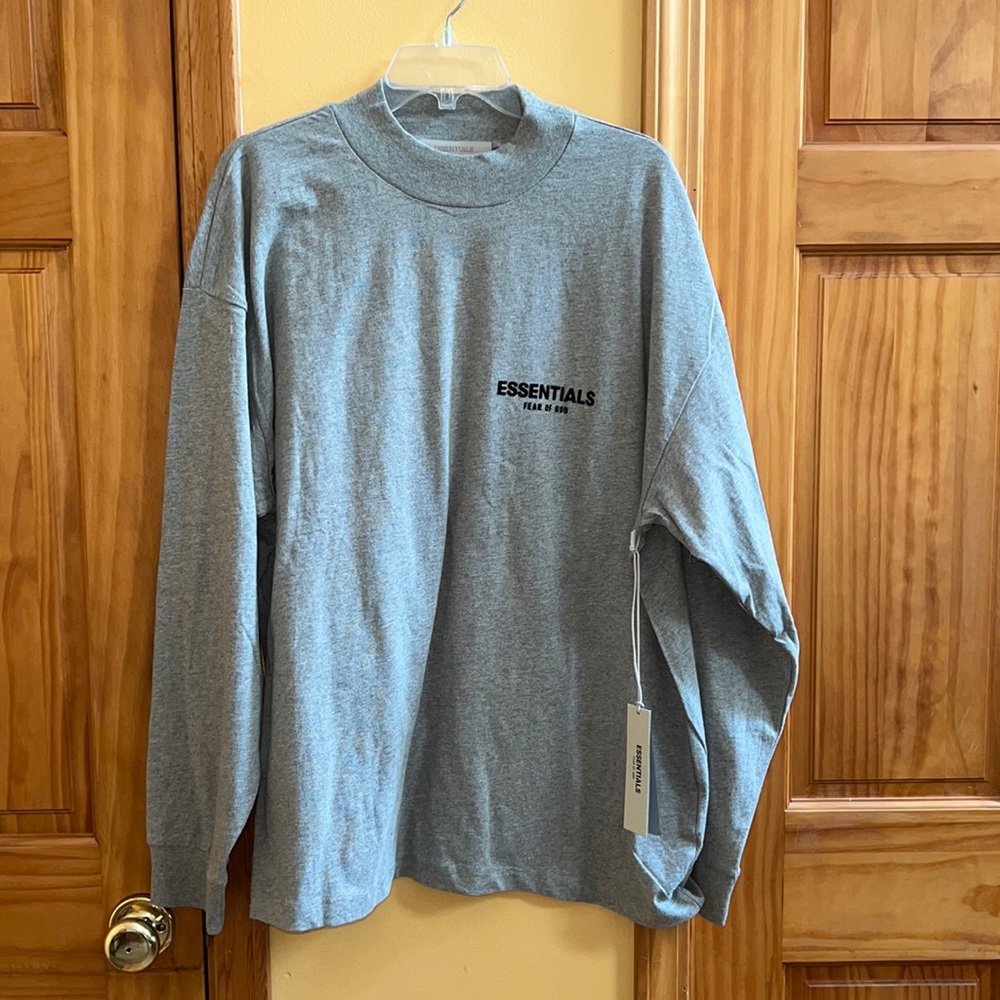 NWT Essentials Fear of God oatmeal pullover. Size Large.